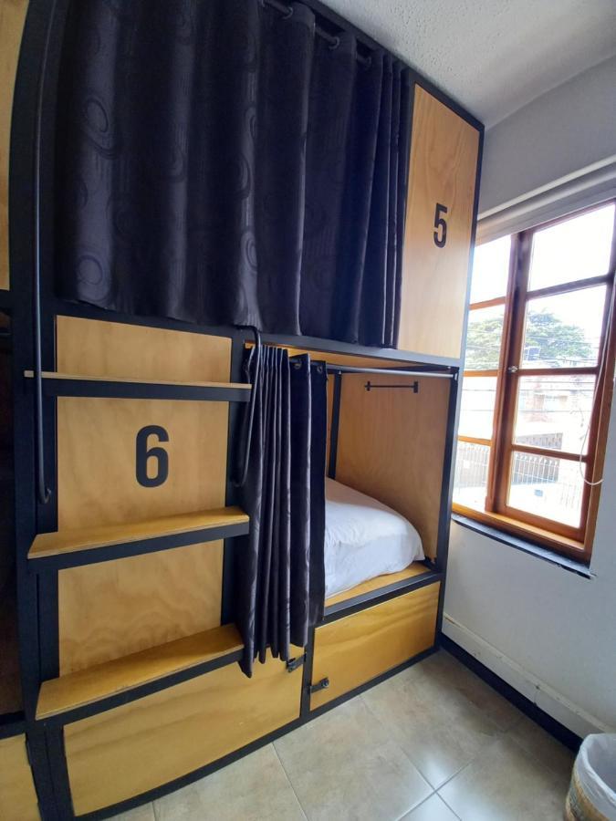 Republica Hostel Cabin Beds Богота Екстериор снимка