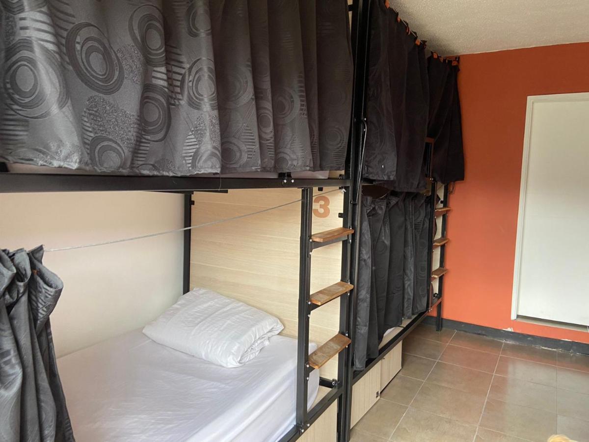 Republica Hostel Cabin Beds Богота Екстериор снимка