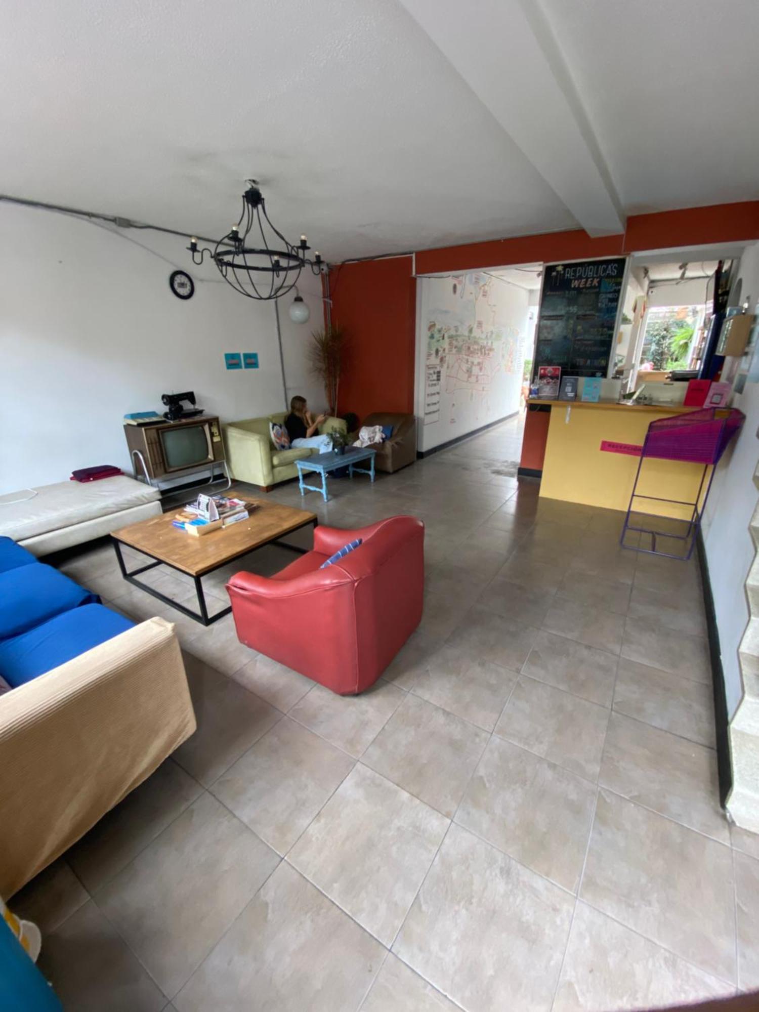 Republica Hostel Cabin Beds Богота Екстериор снимка